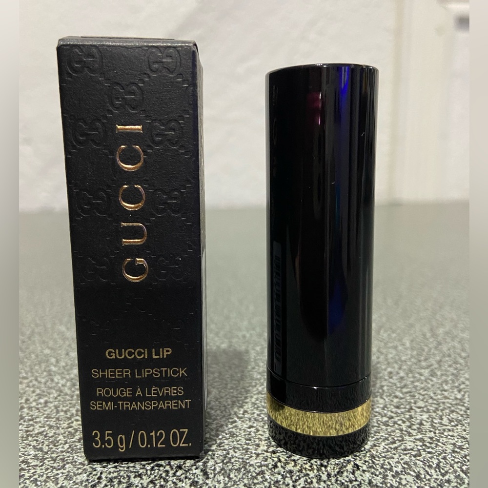 ⭐️GUCCI LIPSTICK-SEMI TRANSPARENT⭐️ NEW